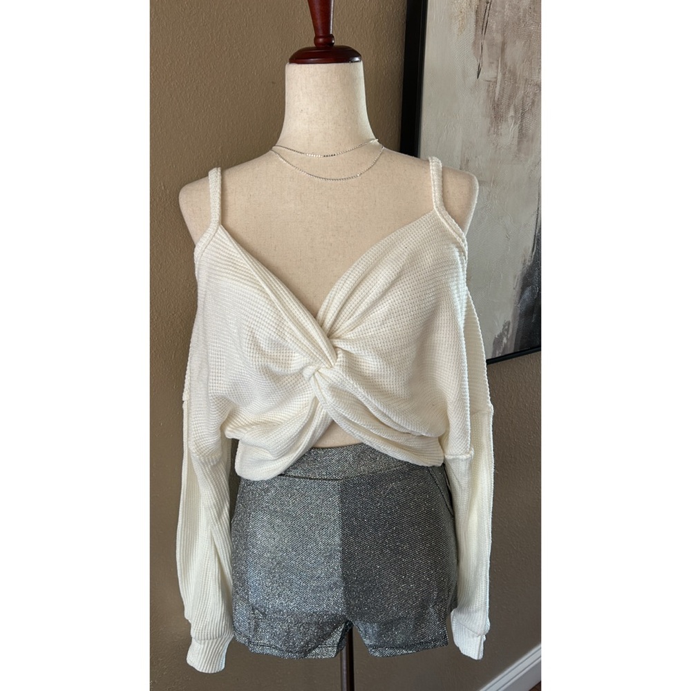 Waffle knit sweater crop twist detail top